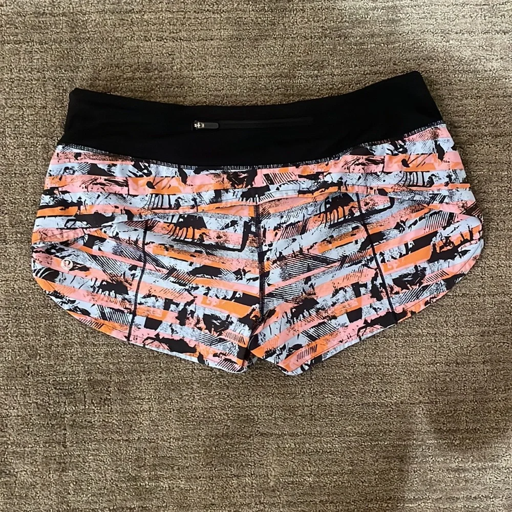 lulu shorts!! - Picture 2 of 4